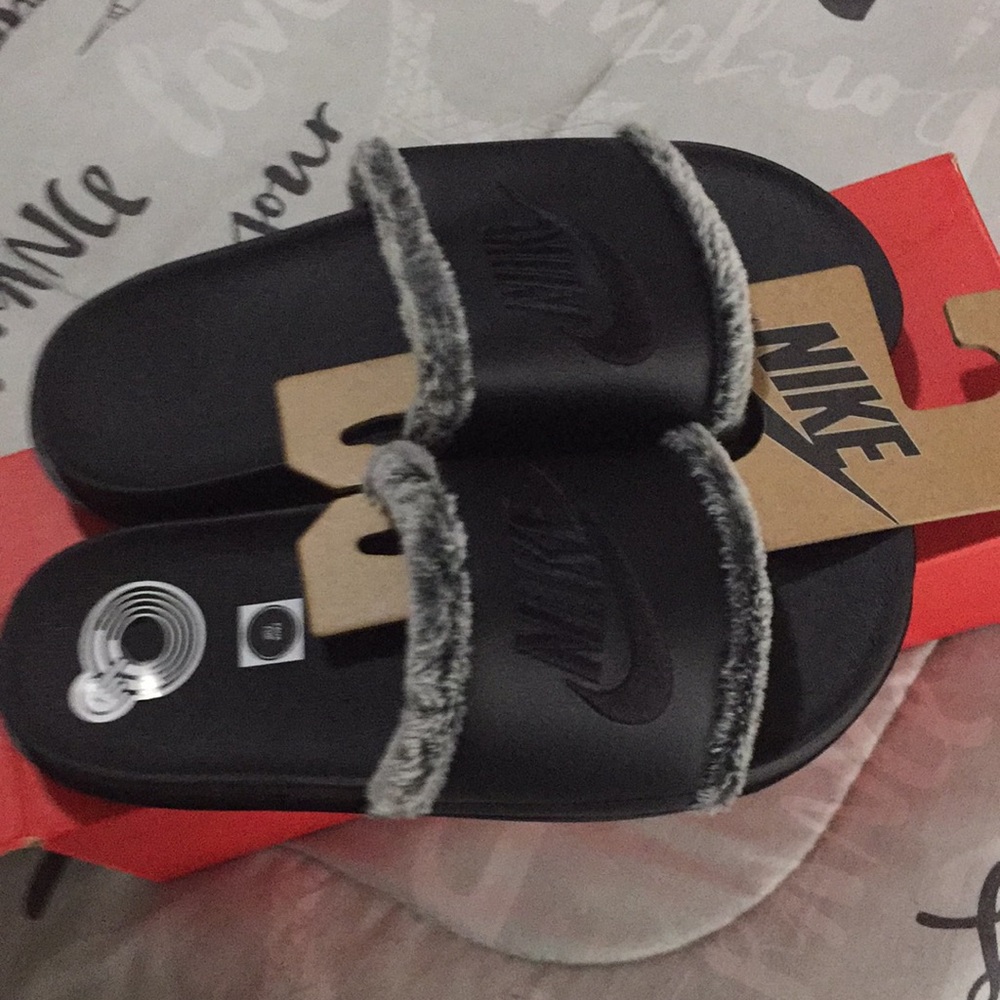 Slides women’s off court slides